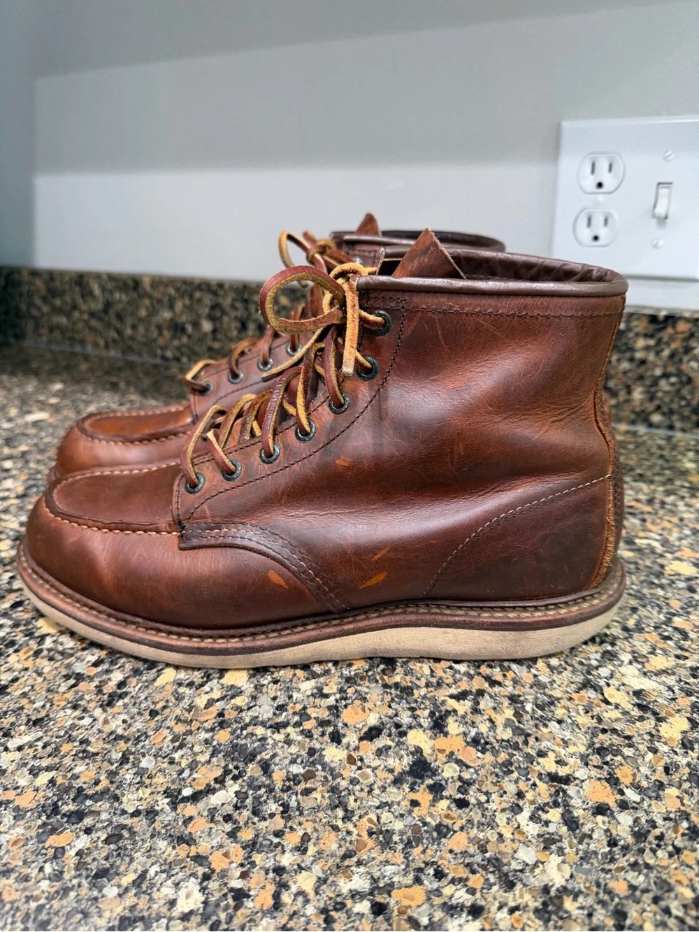 Vintage red wing heritage 1907 size 9.5 Brown Leather Moc Toe Work Boots